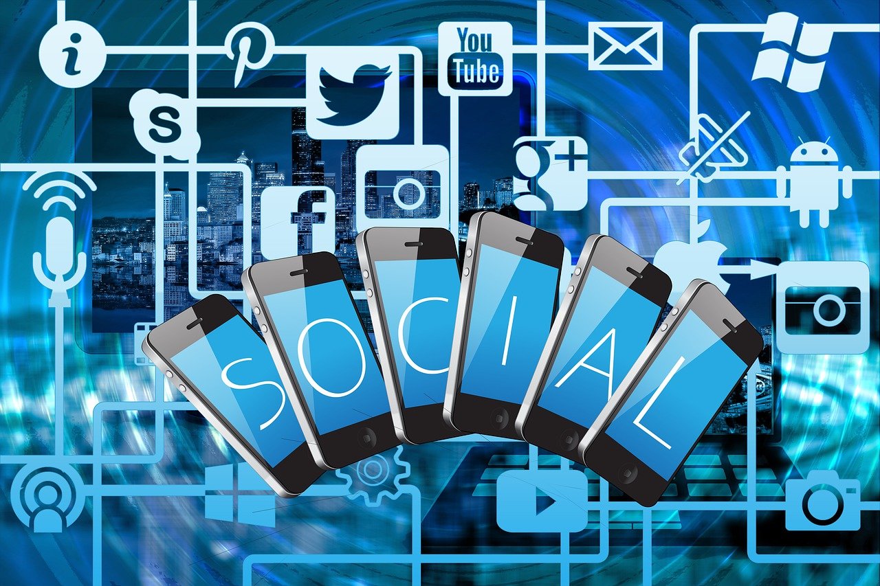entdecken sie die vorteile von self-organizing networks (son) für eine effiziente, automatisierte netzwerkverwaltung. erfahren sie, wie intelligente systeme die netzwerkleistung verbessern und betriebskosten senken können.